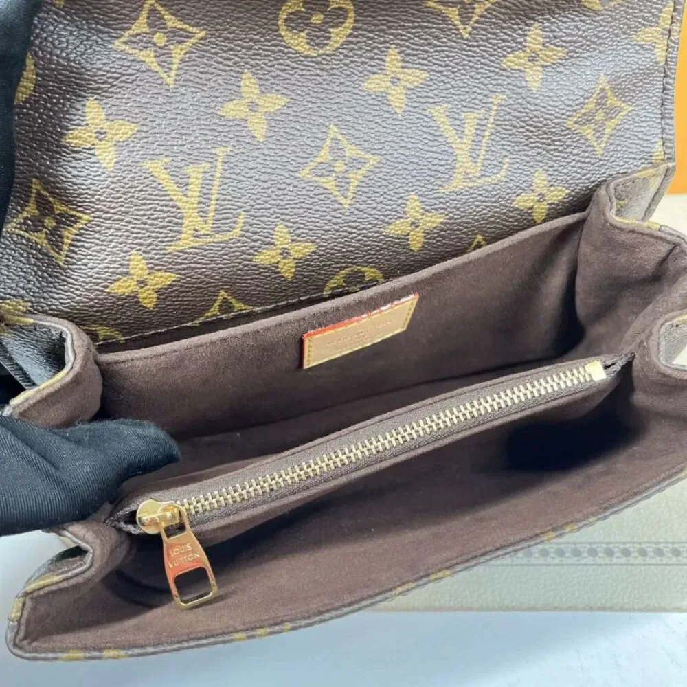 Louis Vuitton Women Pre-Loved Bag Very Good Condition - Picture 3 of 3